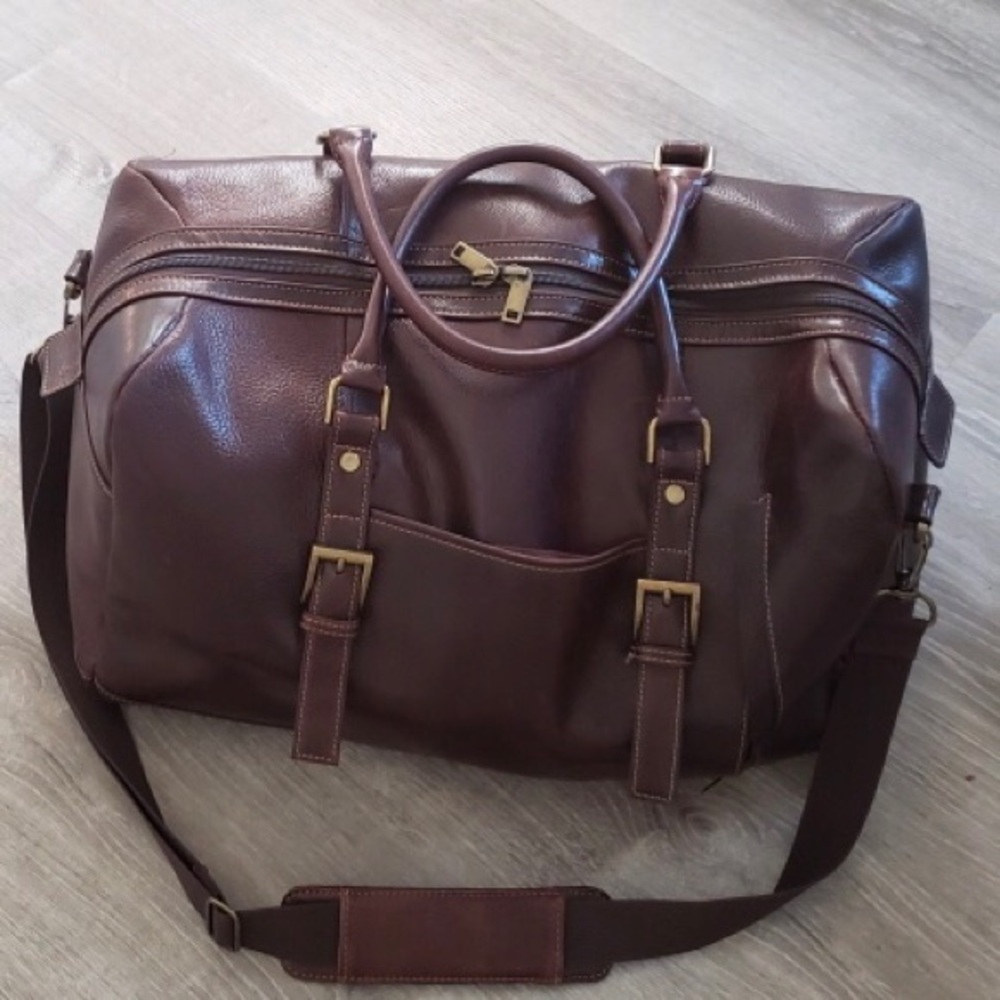 Beautiful brand new leather bag. Wilson leather.